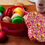 Macarons em cesta de coração